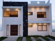 VENTA DE CASA EN JURIQUILLA, QUERÉTARO