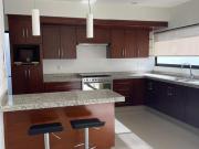 VENTA DE CASA EN JURIQUILLA, QUERETARO