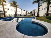 VENTA DE CASA EN JURIQUILLA SANTA FE, CERCA UVM CON ROOF...