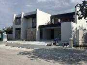 Venta de casa en Komchén