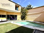 Venta de casa en la Col. Bosques de Miraval, Cuernavaca,...