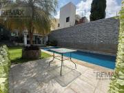 Venta de casa en la Col. Hacienda Tetela, Cuernavaca,...