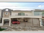 VENTA DE CASA EN LA COLONIA BOSQUES DE LA VICTORIA