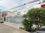 VENTA DE CASA EN LA COLONIA CHAPALITA EN GUADALAJARA JALISCO