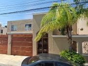VENTA DE CASA EN LA COLONIA JARDNIES DE CASA BLANCA EN...
