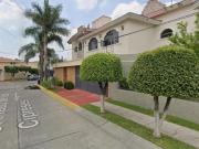 VENTA DE CASA EN LA COLONIA PRADOS TEPEYAC DE ZAPOPAN...