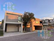 VENTA DE CASA EN LA JOYA, CUMBRES DEL LAGO, QUERETARO