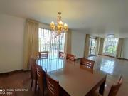 BAJO DE PRECIO ! VENTA DE CASA EN LA MOLINA A PASOS DEL...