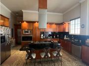 Venta de Casa en la Urb. El Parral