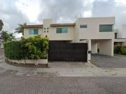 VENTA DE CASA EN LAGO DE CHAPALA, CUMBRES DEL LAGO, C.P....
