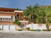 VENTA DE CASA EN LAS CUMBRES SEGUNDO SECTOR MONTERREY...