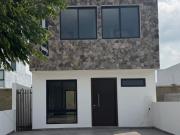 VENTA DE CASA EN LEÓN GUANAJUATO, FRACC. MAYORCA