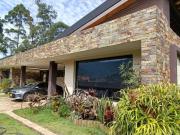 Venta de casa en Loma de El Escobero