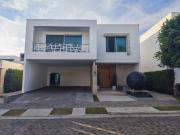 Venta de Casa en Lomas de Angelópolis I, de 4...