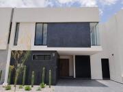 VENTA DE CASA EN LOMAS DE ANGELOPOLIS, PARQUE CHIAPAS