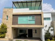 VENTA DE CASA EN LOMAS DE ANGELOPOLIS, PUEBLA ENTREGA...