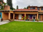 VENTA DE CASA EN LOMAS DE ATZINGO