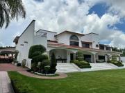 Venta de casa en Lomas de Cocoyoc, Morelos. Con alberca,...