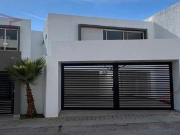 VENTA DE CASA EN LOMAS DE GRAN JARDIN