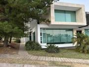 VENTA DE CASA EN LOMAS DE GRAN JARDÍN