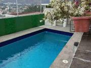 Venta de casa en Lomas de Urdesa, sector cerrado