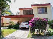 VENTA DE CASA EN LOMAS DEL BOSQUE