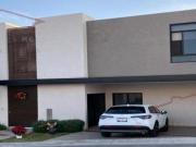 VENTA DE CASA EN LOMAS DEL MOLINO III