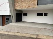 VENTA DE CASA EN LOMAS DEL MOLINO III, LEÓN, GTO