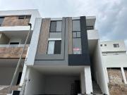 VENTA DE CASA EN LOMAS DEL VERGEL ZONA SUR MONTERREY, N.L