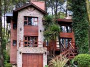 VENTA DE CASA EN MAR DE LAS PAMPAS