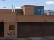 VENTA DE CASA EN Mariano Tercero 99, Jardines de...