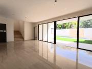 VENTA DE CASA EN MÉRIDA EN PRIVADA, 4 HABITACIONES