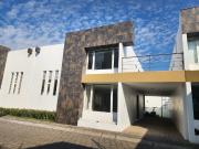 VENTA DE CASA EN METEPEC 4 RECAMARAS 3 BAÑOS