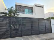 Venta de casa en Montebello