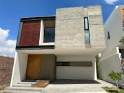 VENTA DE CASA EN MONTERRA