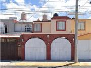 VENTA DE CASA EN PASEOS SANTIN TOLUCA DE. DE MEX