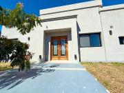 VENTA DE CASA EN Pilar