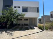 VENTA DE CASA EN PONTEVEDRA ZAPOPAN JAL