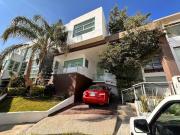 VENTA DE CASA EN PORTA TOSCANA 7 RECAMARAS CADA UNA CON BAÑO