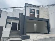 VENTA DE CASA EN PRADOS DE LA SILLA AL SUR DE MONTERREY