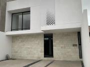 VENTA DE CASA EN PRIV FORJA REAL CUENTA CON ROOF GARDEN