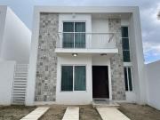 Venta de Casa en Privada Amueblada en Gran Santa Fe, Caucel