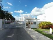 VENTA DE CASA EN PRIVADA BORA BORA, PLAYA CARMEN,...
