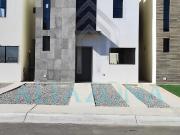 VENTA DE CASA EN PRIVADA COTO SUR, MEXICALI