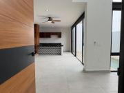 Venta de casa en Privada de 2 Habitaciones en Cholul con...