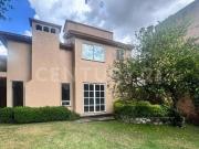 Venta de casa en Privada San Cristóbal La Calera...