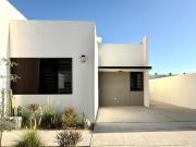 VENTA DE CASA EN PRIVADA SANTA JULIA EN LA PAZ BAJA...