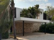 Venta de casa en privada Temozón norte Mérida Yucatán,...