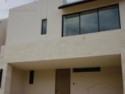 VENTA DE CASA EN PRIVANZAS RESIDENCIAL, ZONA PUNTA ESTE,...