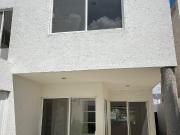 VENTA DE CASA EN PUNTA JURIQUILLA ZONA UVM